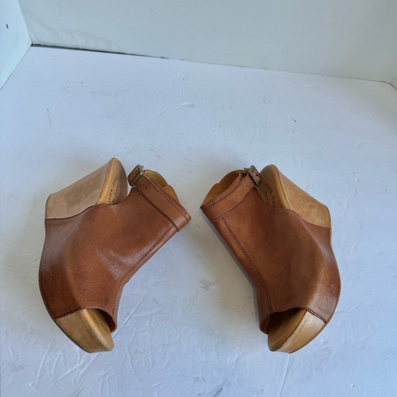 KORK-EASE Berit Wedge Leather Suede Tan Open Toe Buckle. Size 7M - Picture 5 of 12